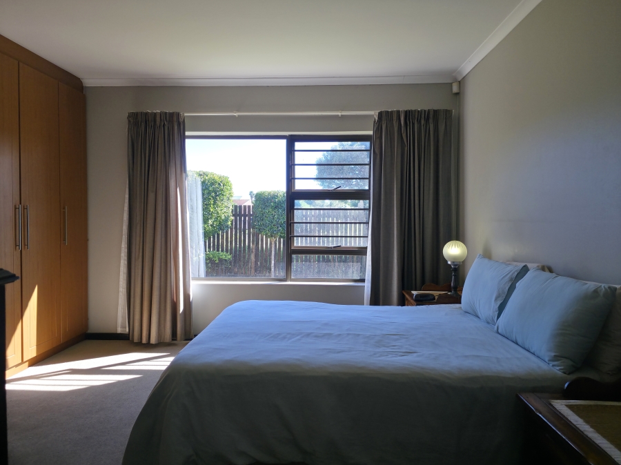 3 Bedroom Property for Sale in Wavecrest Eastern Cape